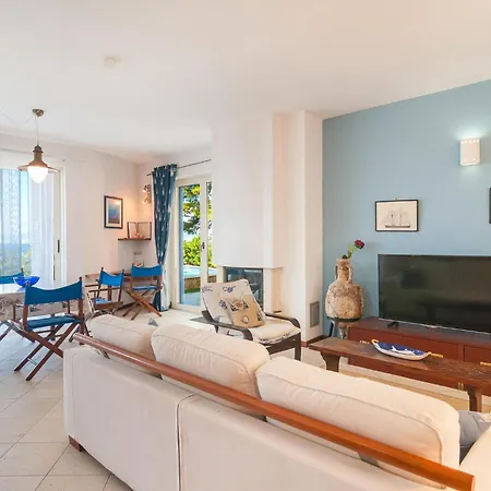 Holiday home Gorgeous In With House Sea View Supetar
