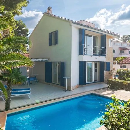 Gorgeous In With House Sea View Supetar